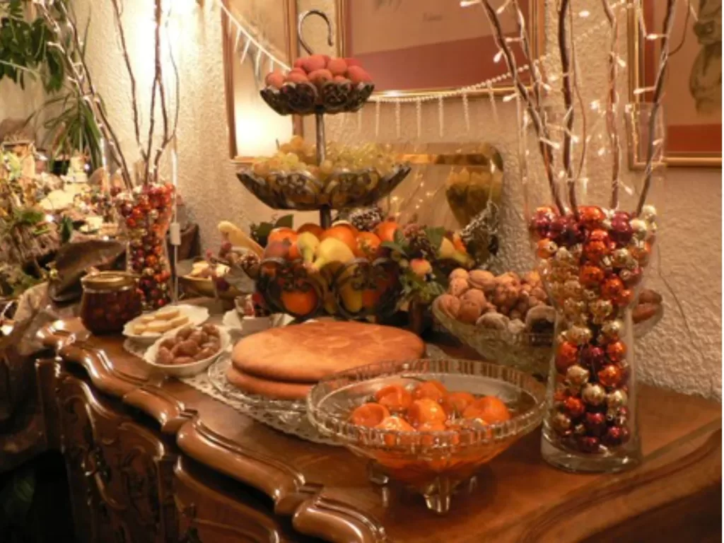 How to add Joie de Vivre to your Holidays: Provencal tradition, 13 desserts & nativity scenes