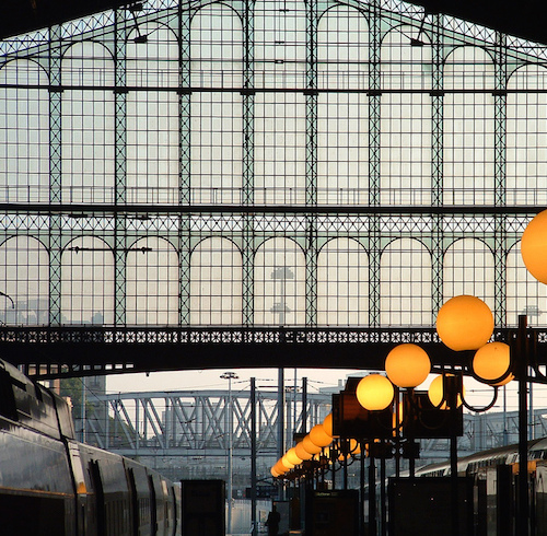 Gare du Nord Paris -solo traveler