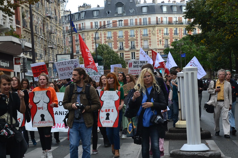 ‘MyFrenchLife™ ‘MyFrenchLife™ - Abortion rights in France - protest