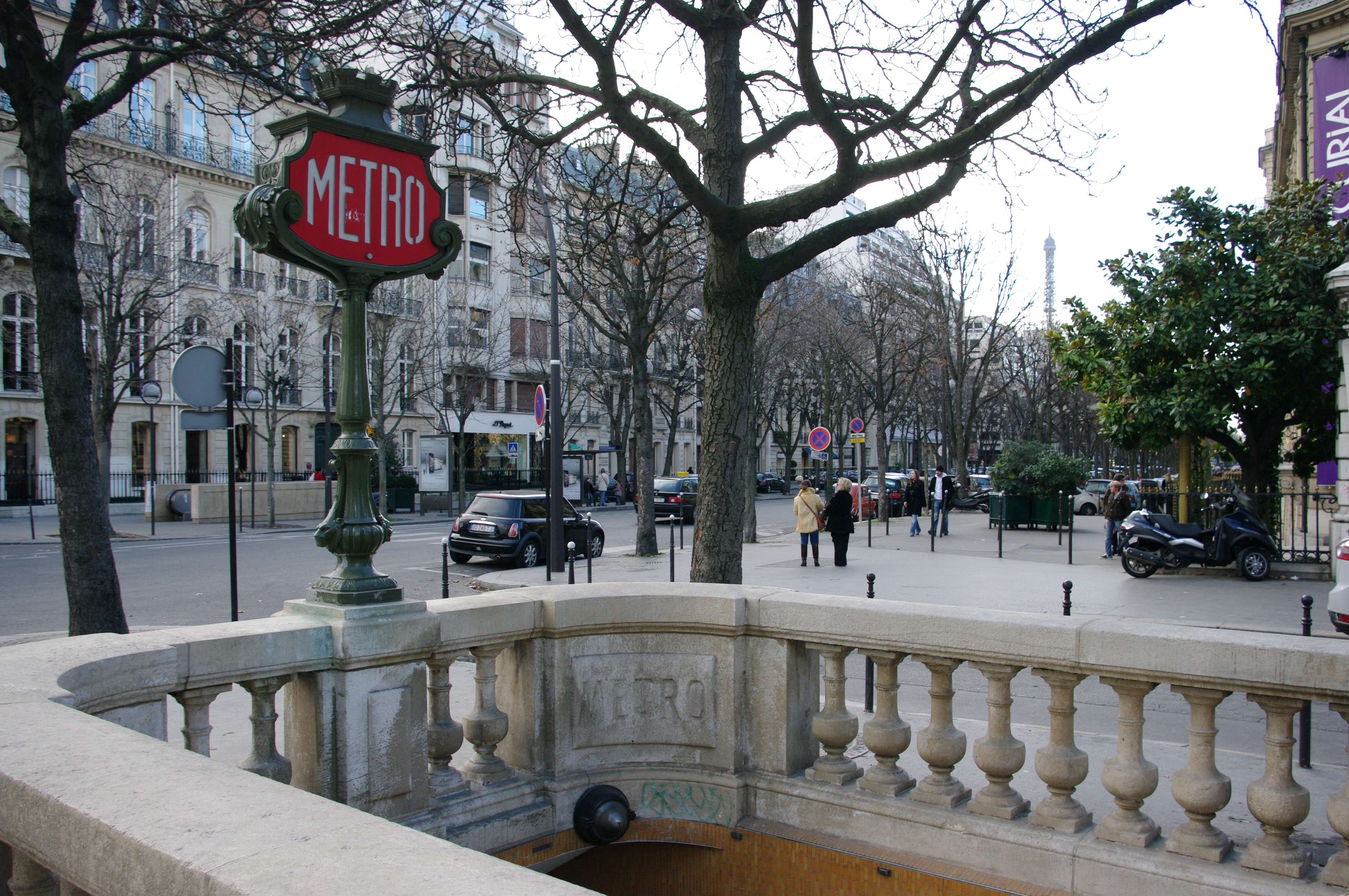 MyFrenchLife™ - Janelle Gould - Solo Travellers - Metro 