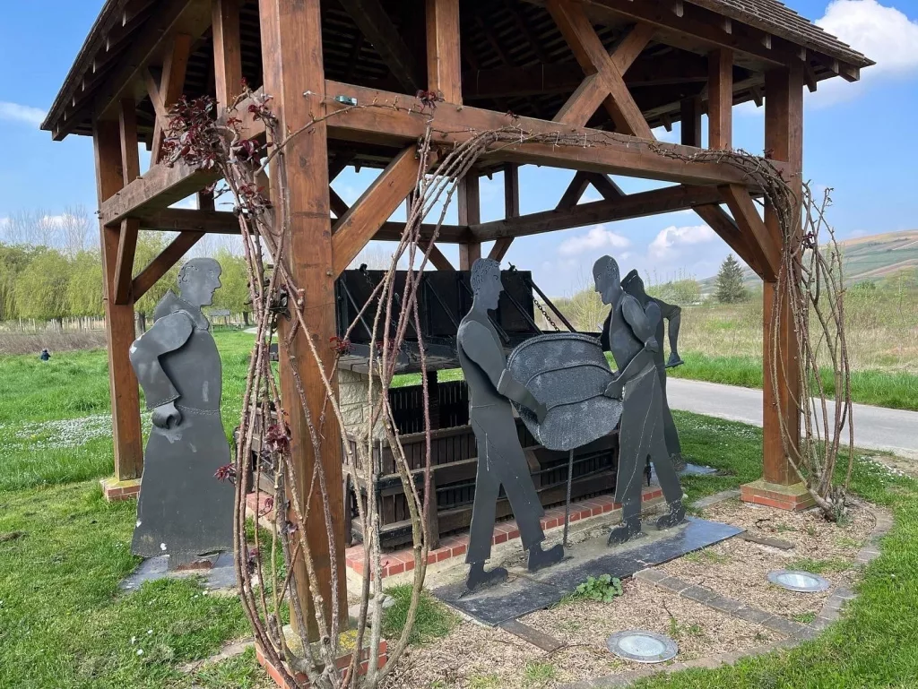 France off the beaten path: Senlis to Epernay - Riverside sculptures