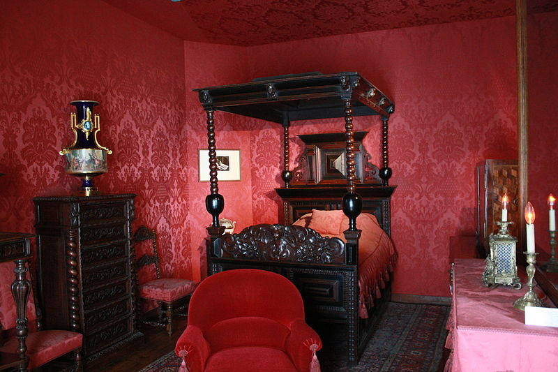 Famous French writers' bedrooms: Proust, Balzac and Hugo