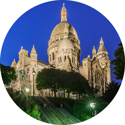 MyFrenchLife™ - hot chocolate in Paris - Montmartre by night